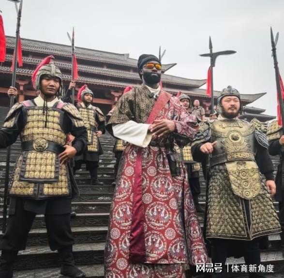 爆了！爆了！文班5年3亿！福克斯离队去尼克斯庆祝！