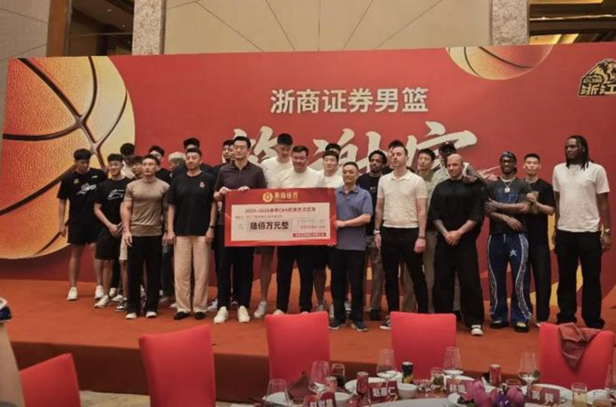 魔术双核盼下赛季联手冲佳绩