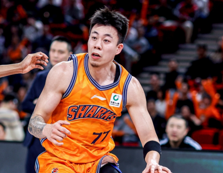 NBA曝多消息 总决G5字母哥交易
