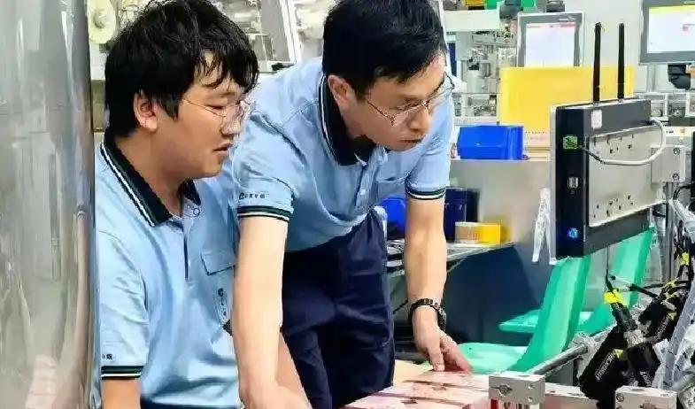 1:0！世界杯半场冷门，埃及领先比利时，萨拉赫生日夜送助攻