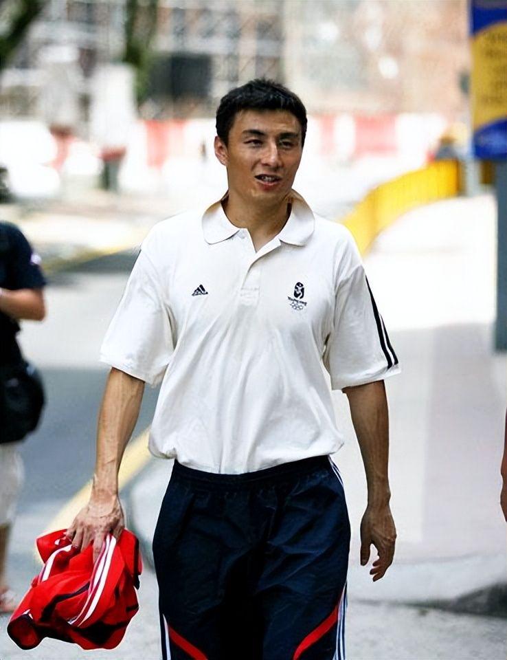 佛罗伦萨官宣签下瑞典边锋恩杰，转会费2000万欧都灵保留12%分成