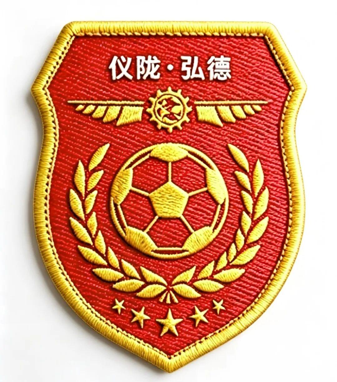 申花新帅高情商，赞泰山队攻防均衡，丢7个球点谁呢？李松益难首发